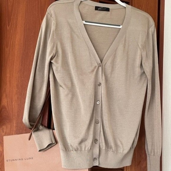 LIGHTWEIGHT TAUPE CARDIGAN with SHEEN by Stunning Lure of Japan, Size Medium - Picture 7 of 9